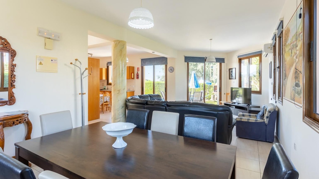 Photo of Bedroom in Latchi