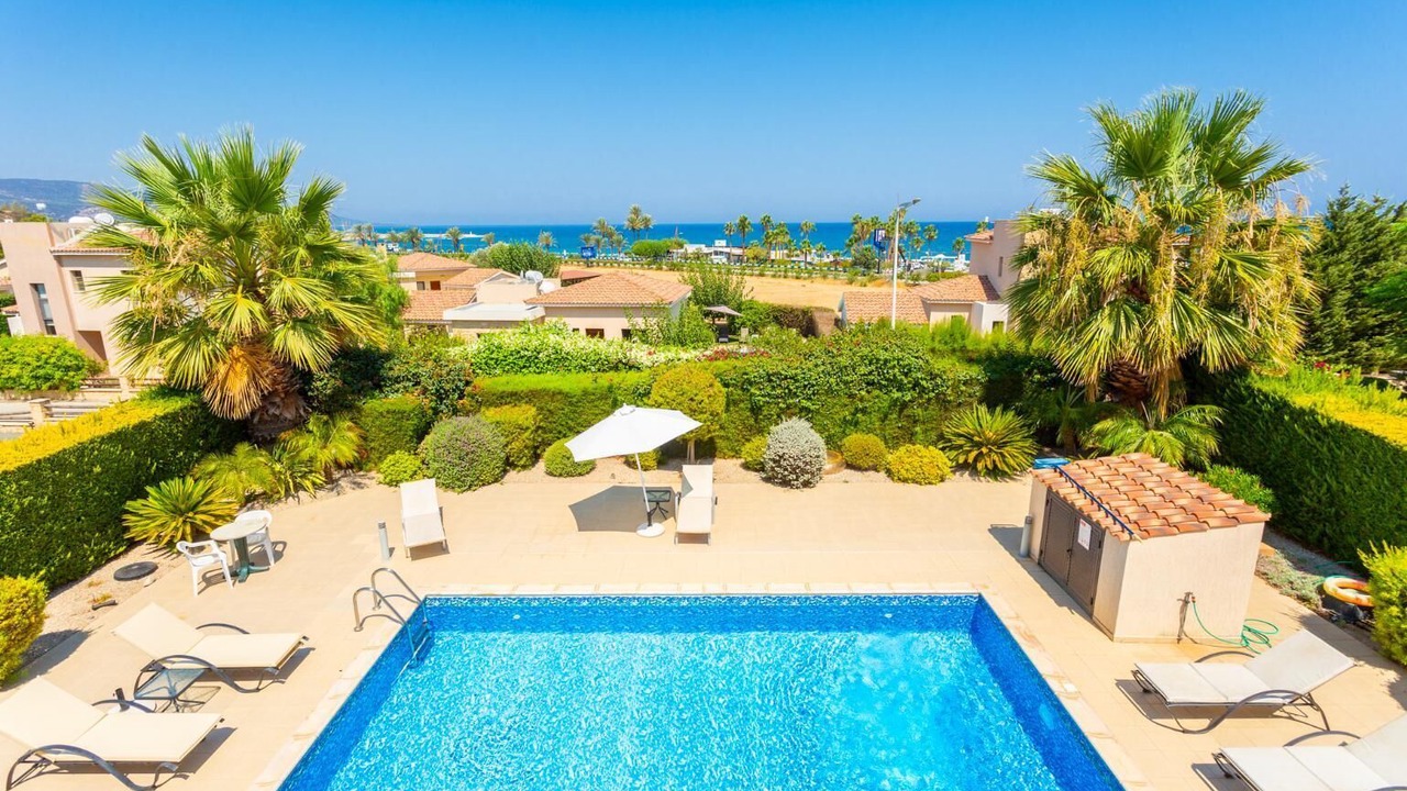 Photo of Outdoor in Latsi