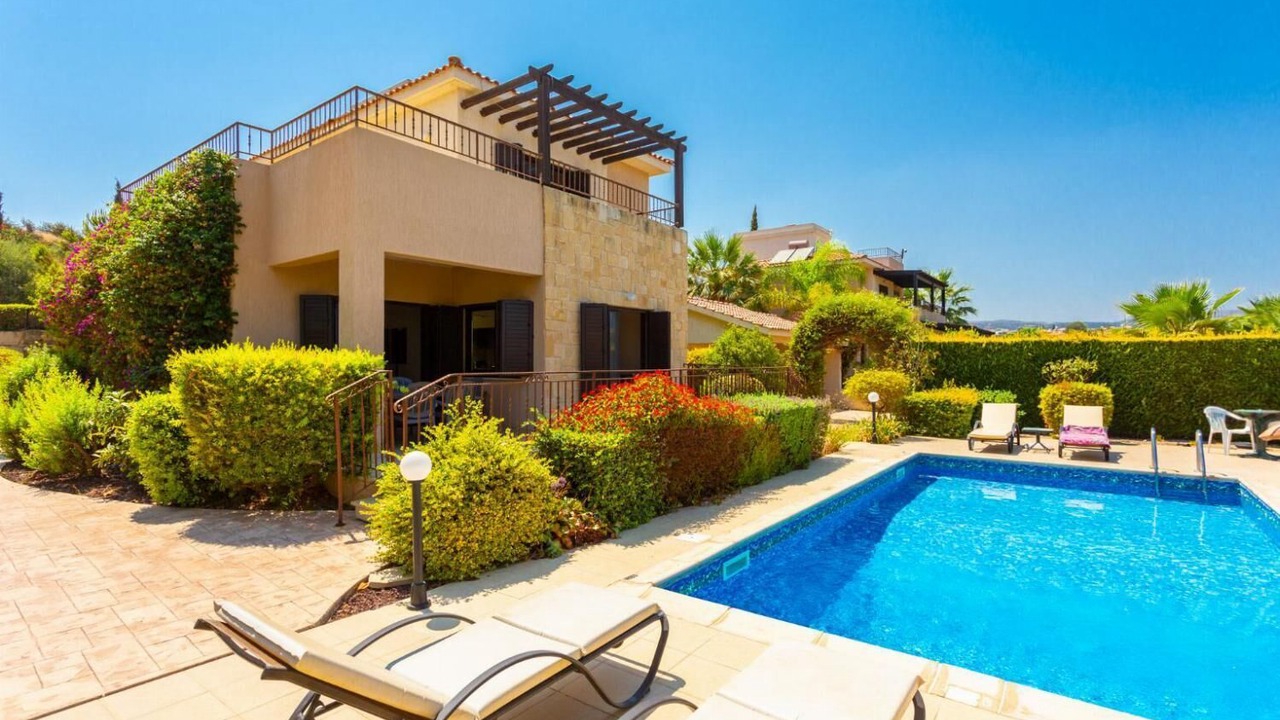 Photo of Outdoor in Latsi