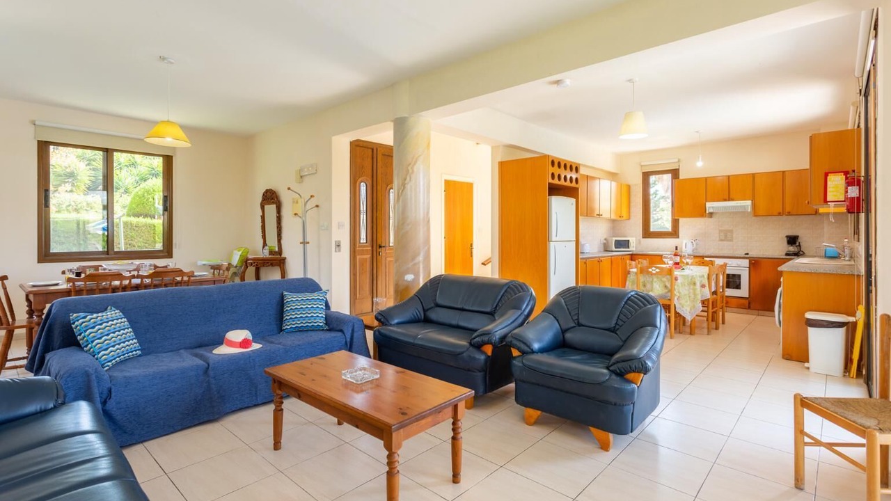 Photo of Bedroom in Latchi