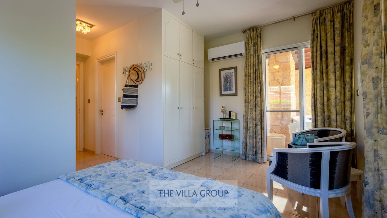Photo of Bedroom in Polis