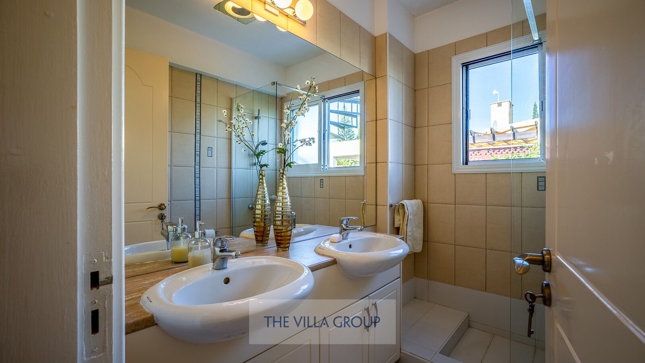 Photo of Bathroom in Polis
