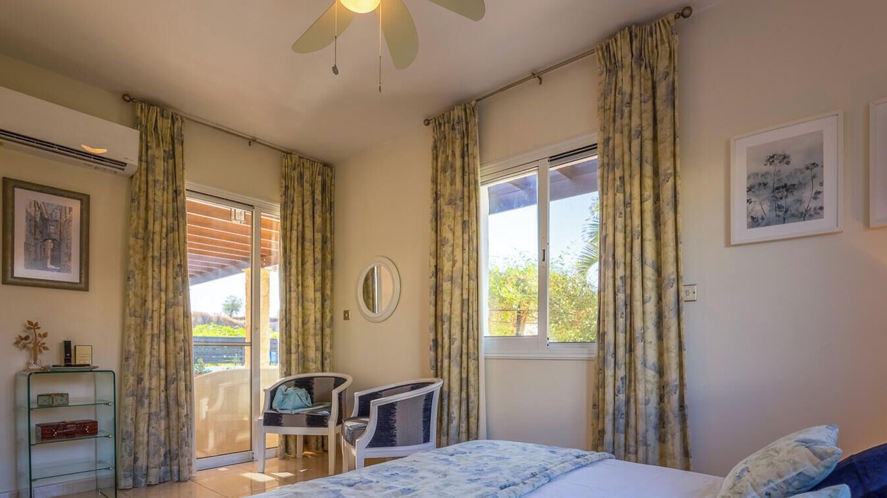 Photo of Bedroom in Polis