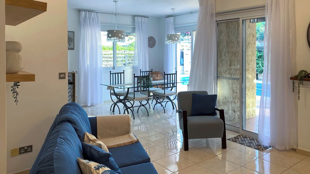 Photo of Livingroom in Polis