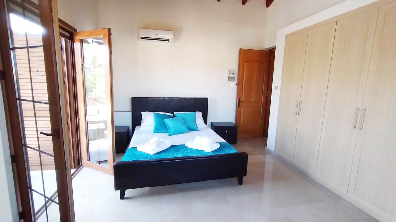 Photo of Bedroom in Esentepe