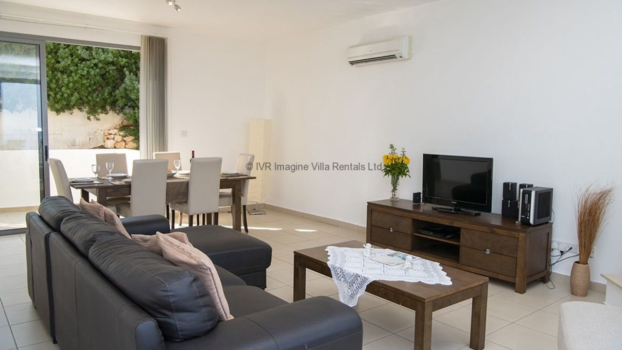 Photo of Livingroom in Latchi