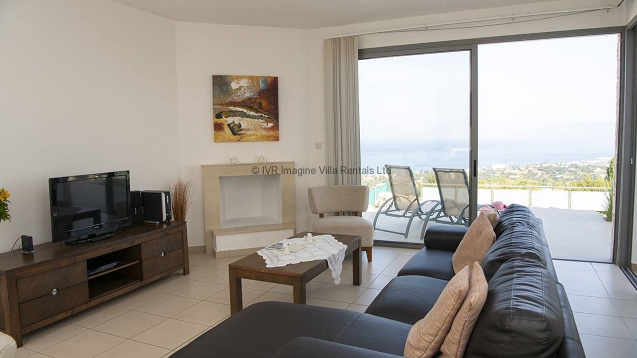 Photo of Livingroom in Latchi