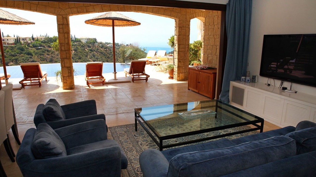 Photo of Others in Aphrodite Hills