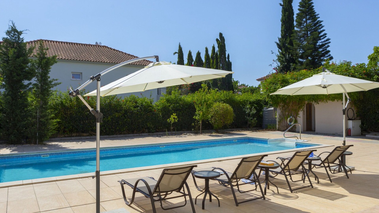 Photo of Outdoor in Pervolia