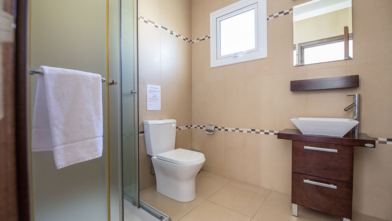 Photo of Bathroom in Pernera