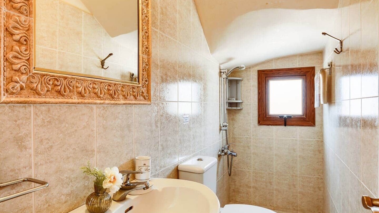 Photo of Bathroom in Pegeia