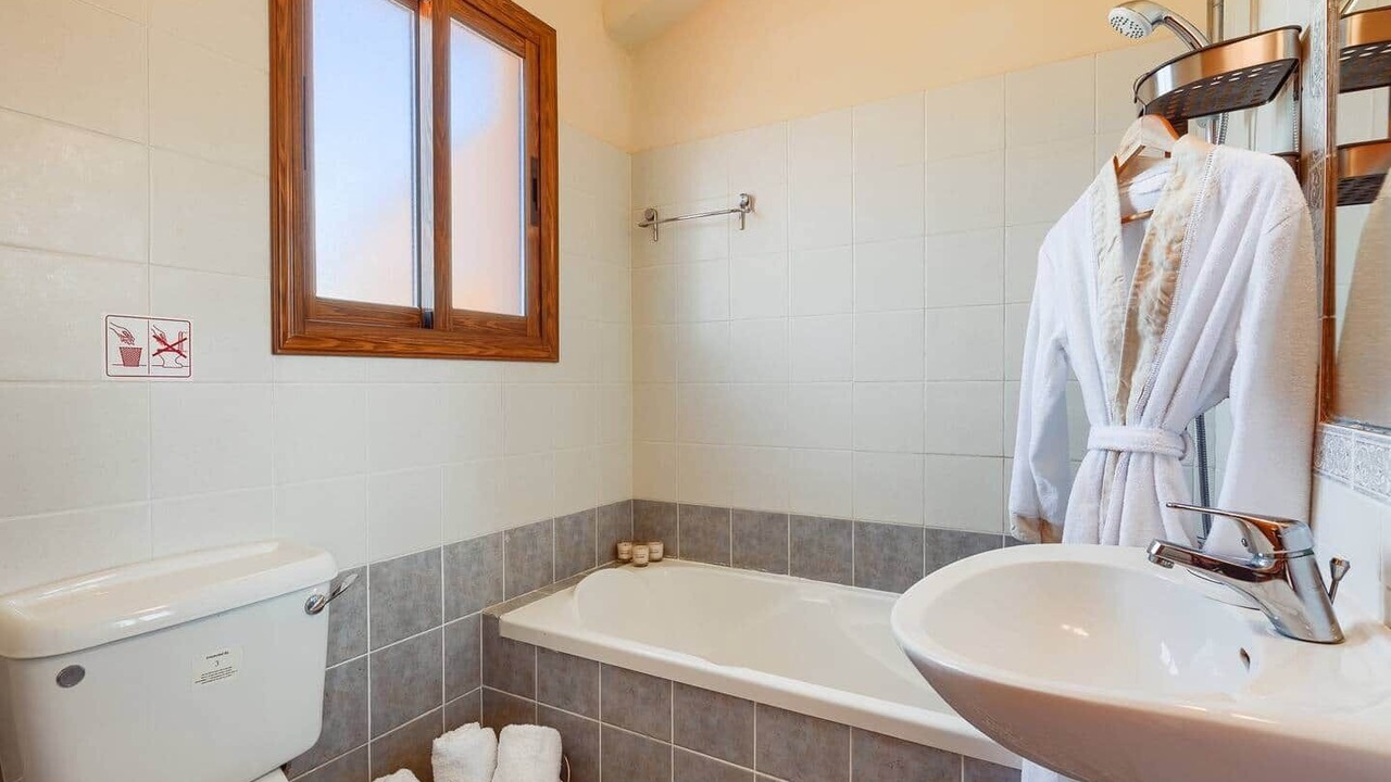 Photo of Bathroom in Pegeia