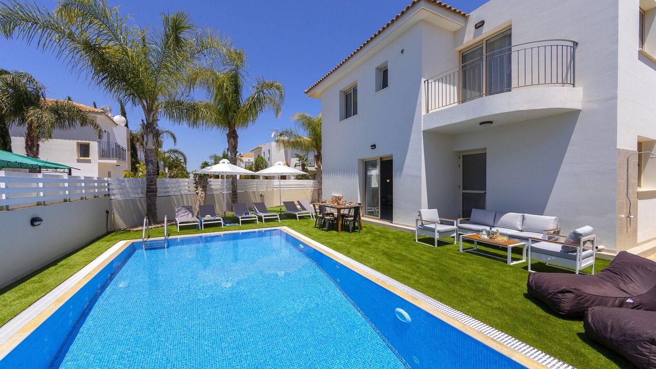 Photo of Outdoor in Pernera