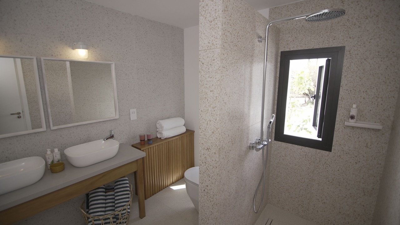 Photo of Bathroom in Pano Akourdalia