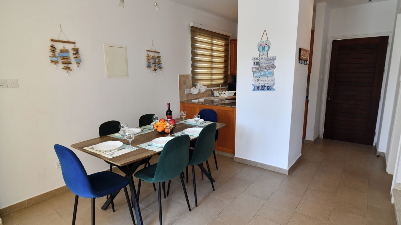 Photo of Others in Pernera