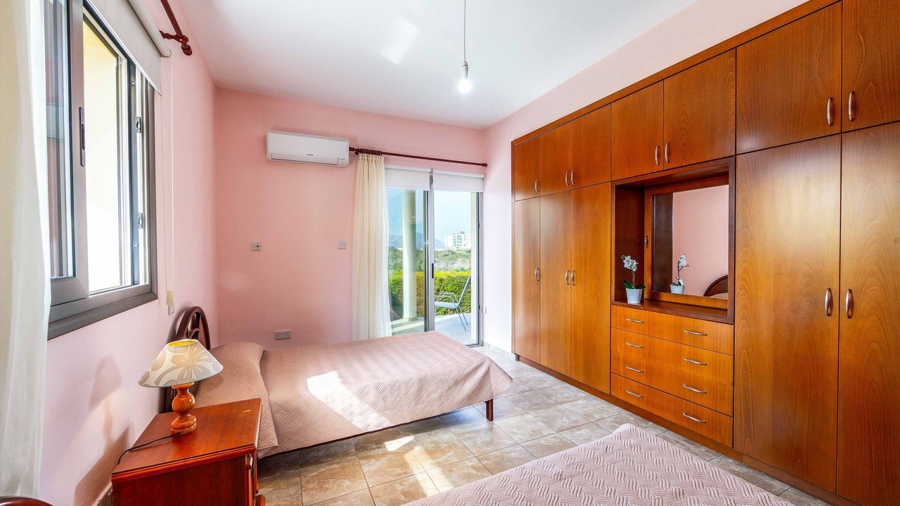 Photo of Bedroom in Latsi