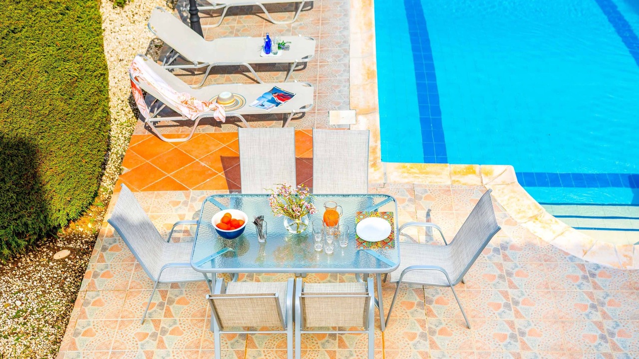 Photo of Outdoor in Latsi