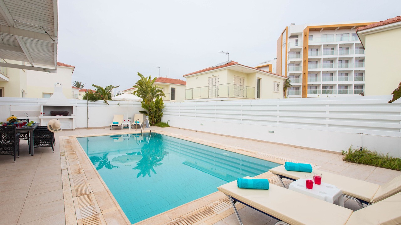 Photo of Outdoor in Pernera