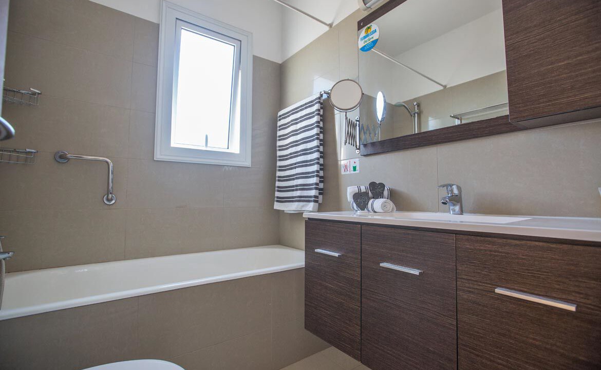Photo of Bathroom in Pernera