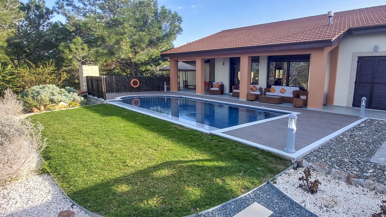 Photo of Outdoor in Neo Chorio