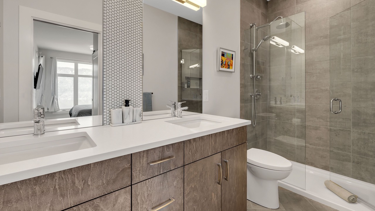 Photo of Bathroom in McKinley