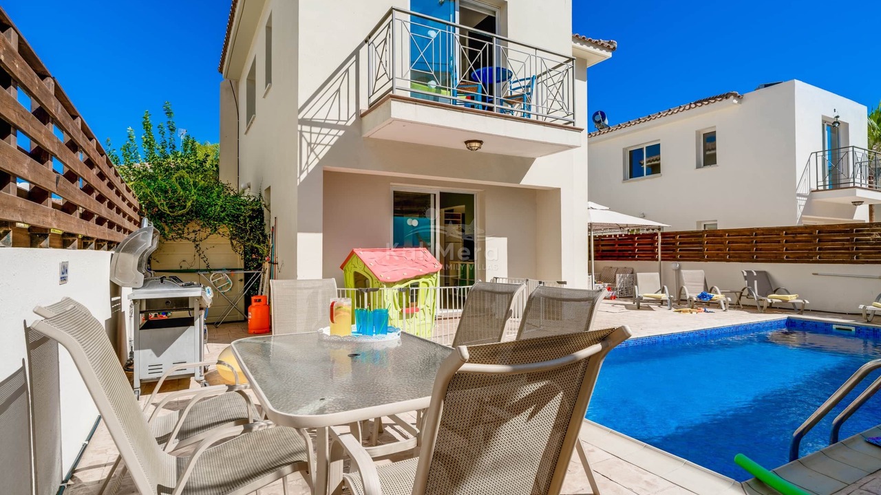 Photo of Outdoor in Pernera