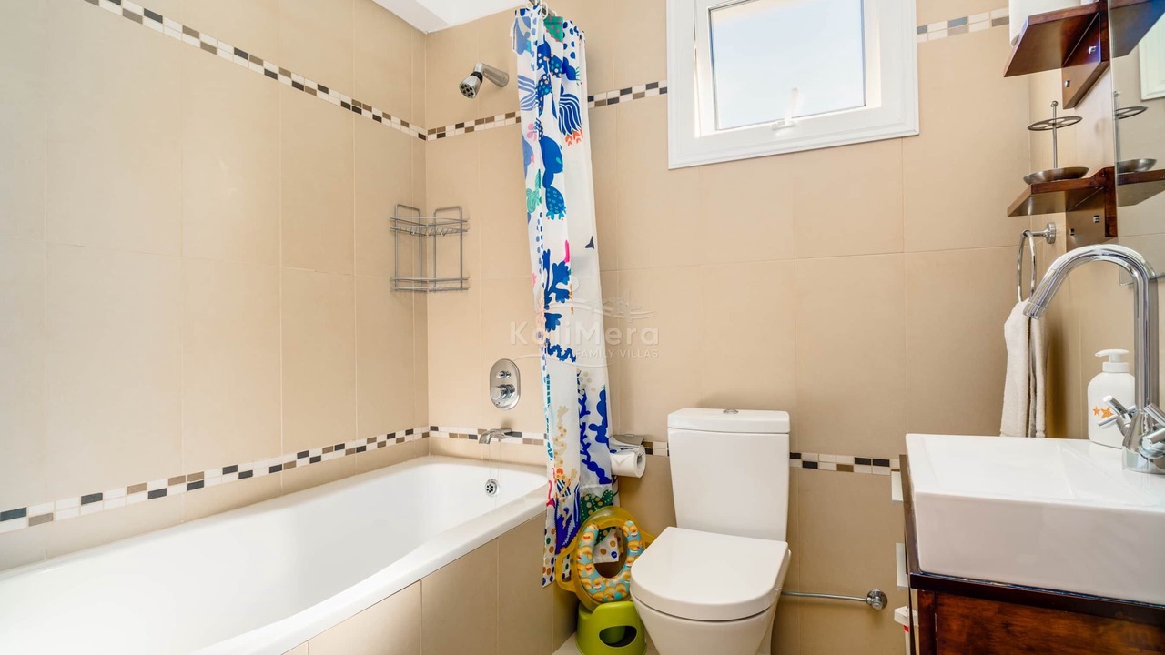Photo of Bathroom in Pernera