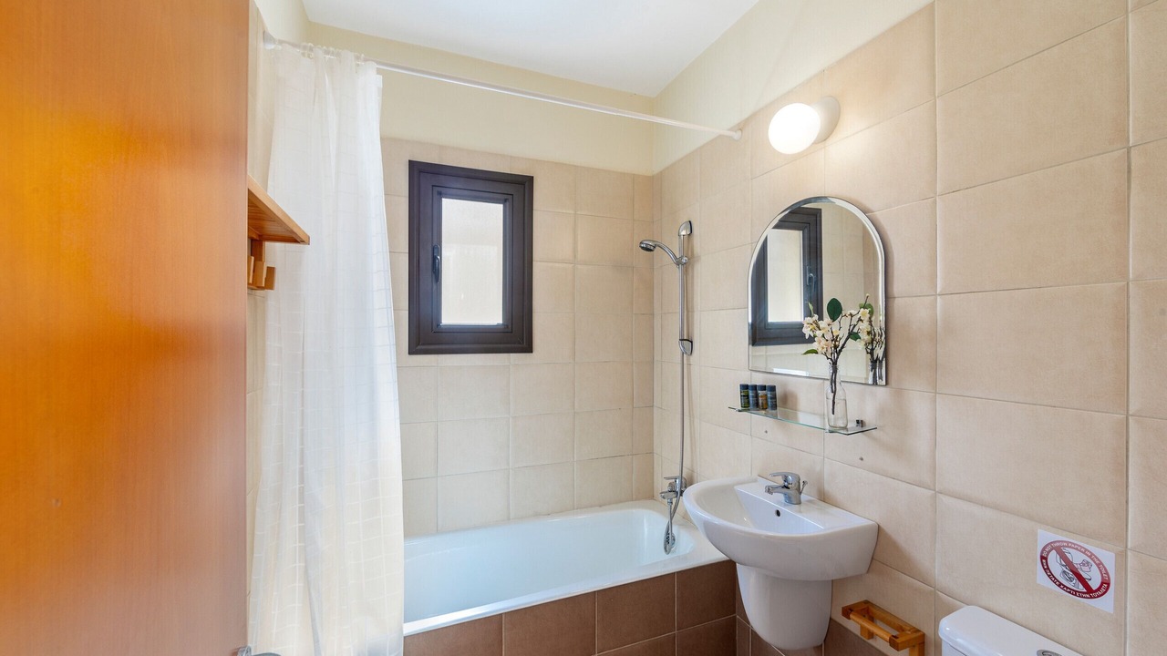 Photo of Bathroom in Kapparis