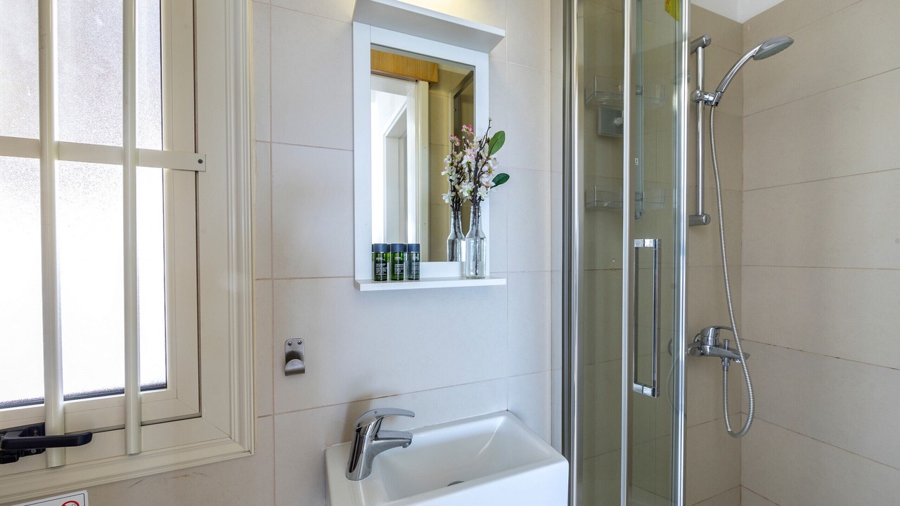 Photo of Bathroom in Cape Greko