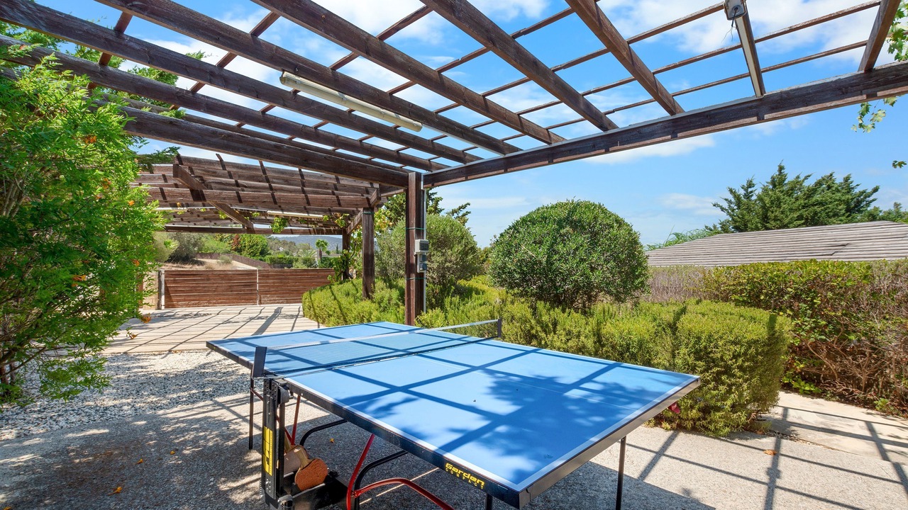 Photo of Patio Balcony in Neo Chorio