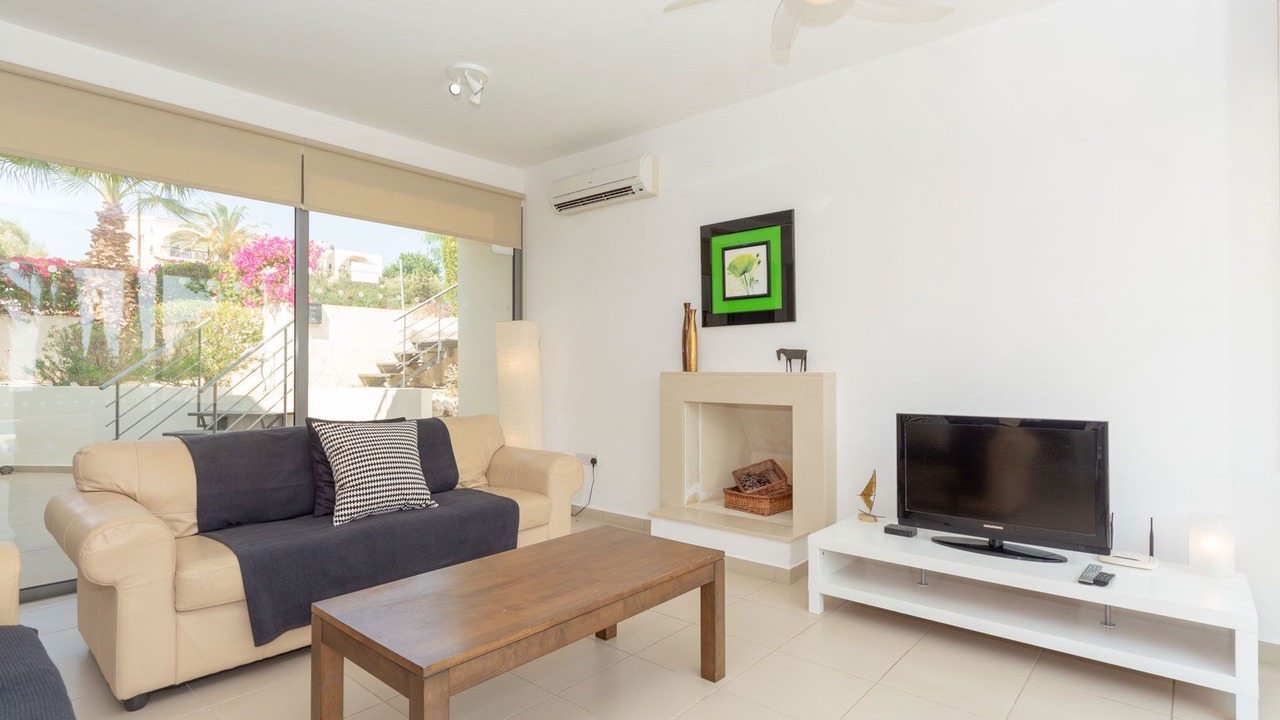 Photo of Livingroom in Latchi