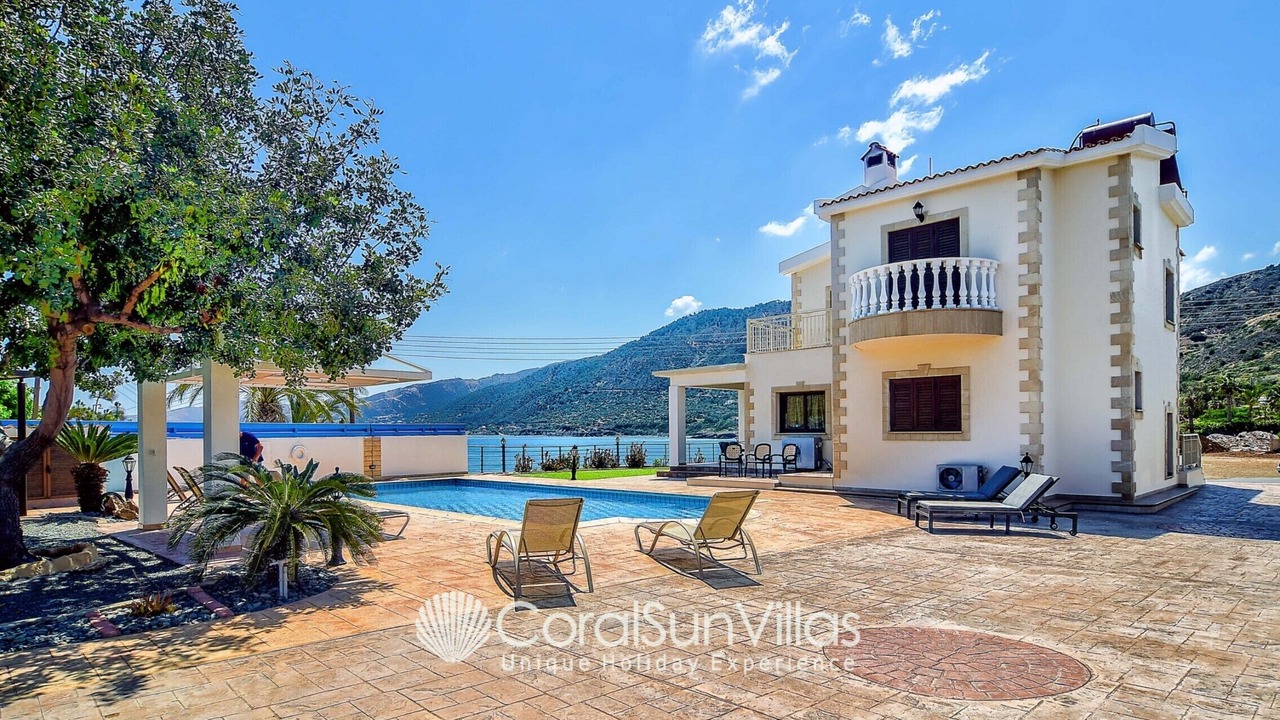 Photo of Outdoor in Pomos