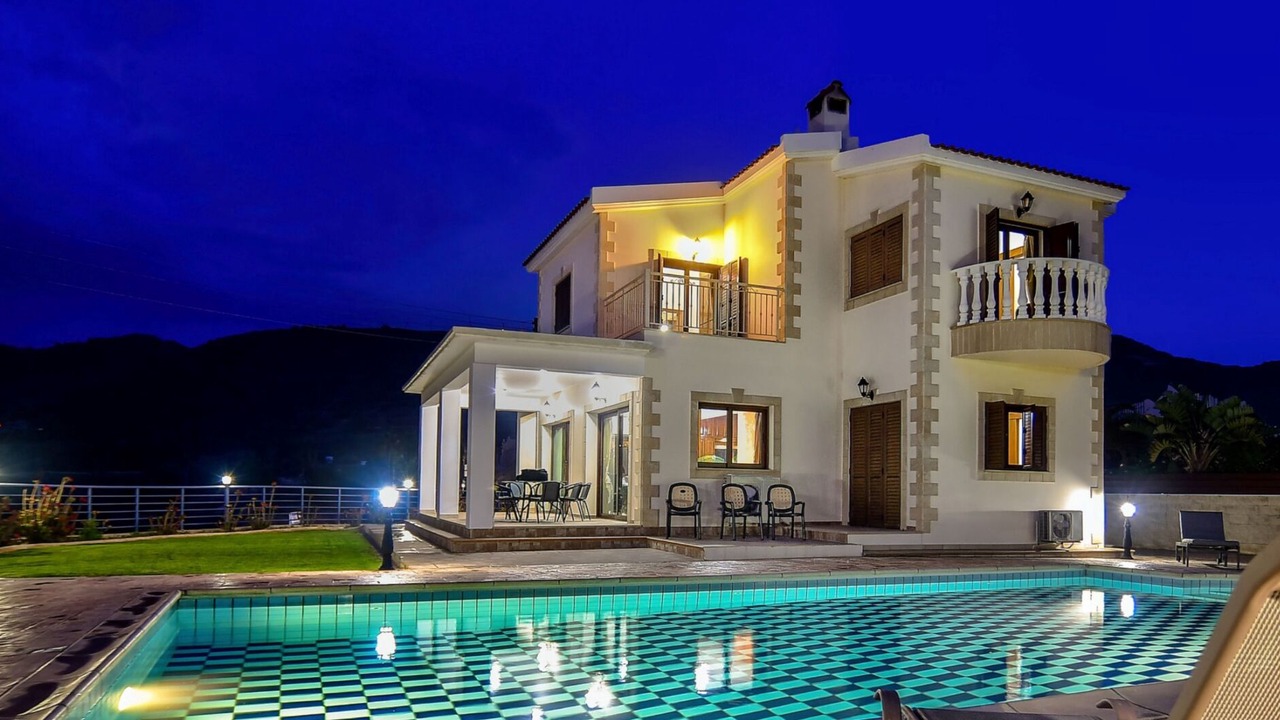 Photo of Outdoor in Pomos