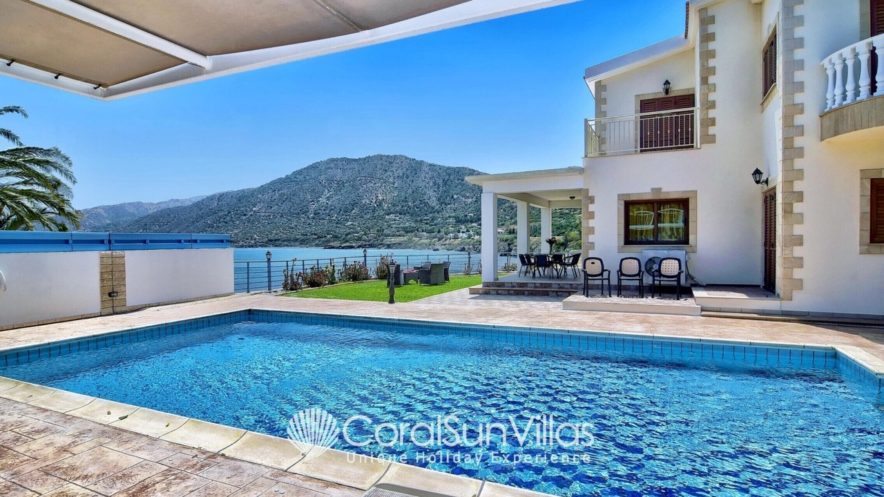 Photo of Outdoor in Pomos