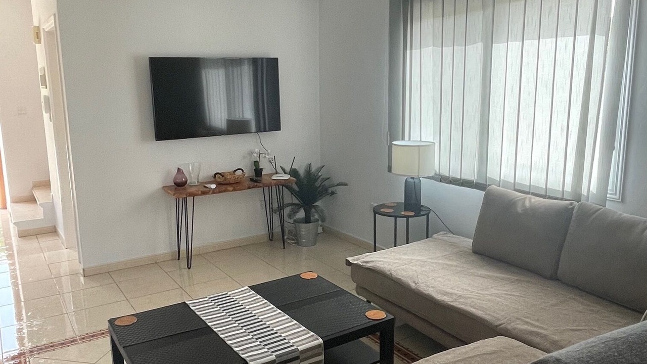 Photo of Livingroom in Peyia Town