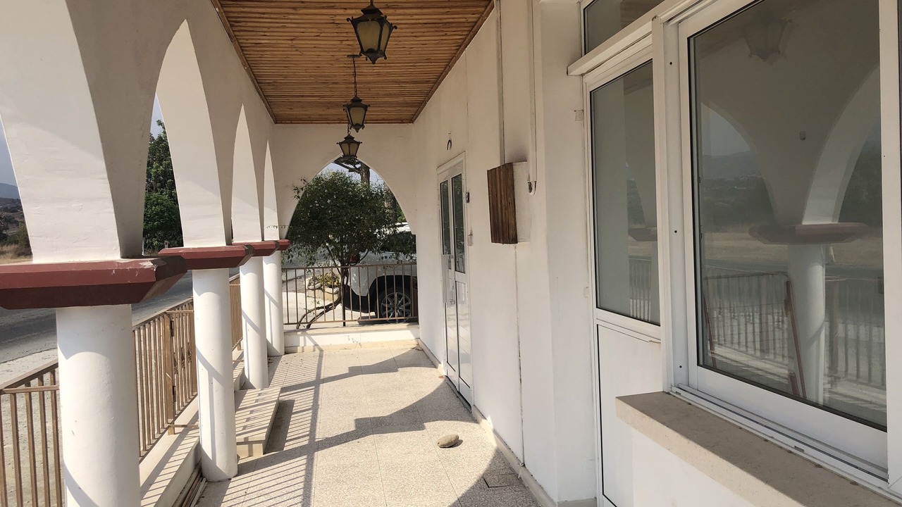 Photo of Outdoor in Moni
