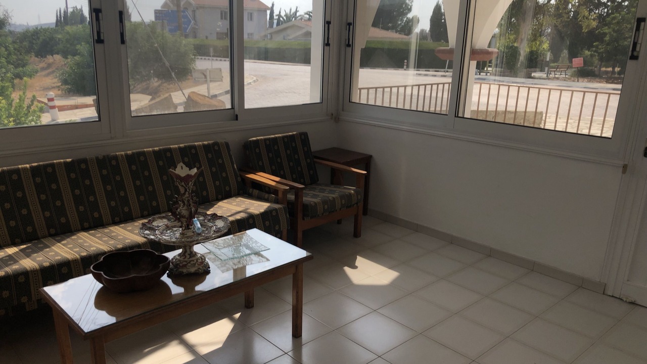Photo of Livingroom in Moni