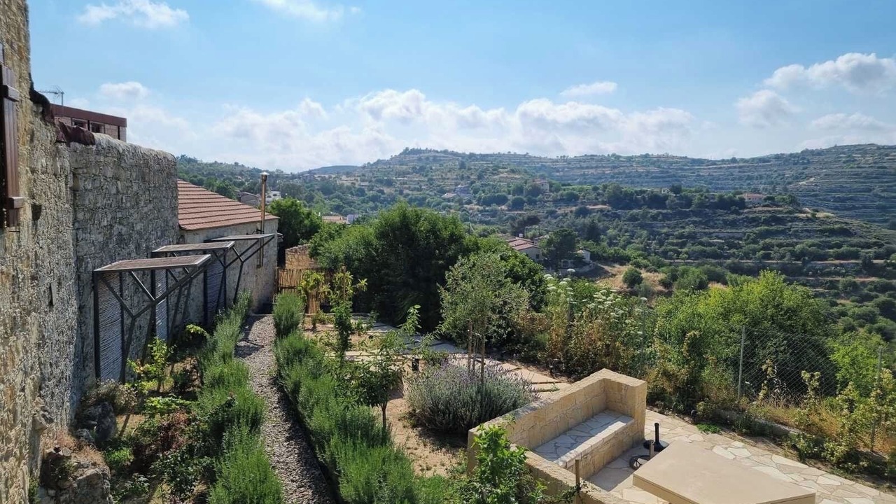 Photo of Outdoor in Lofou