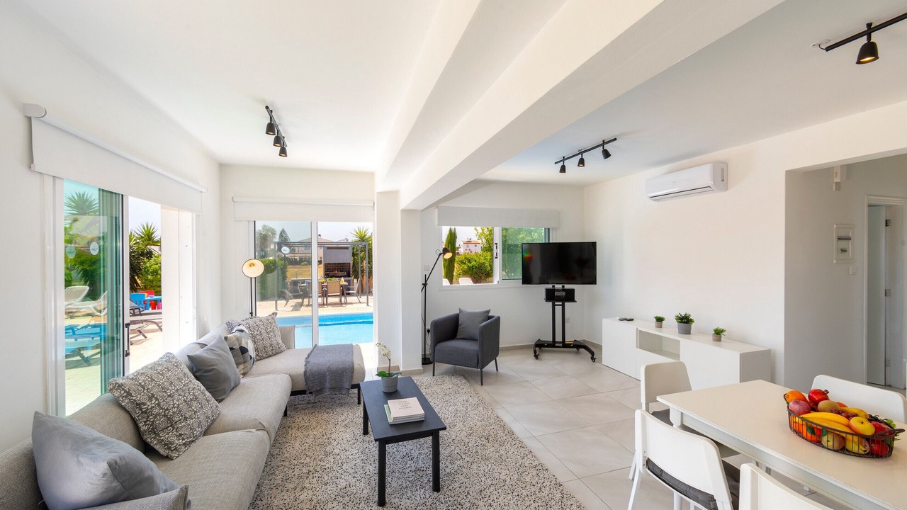 Photo of Livingroom in Ayia Thekla
