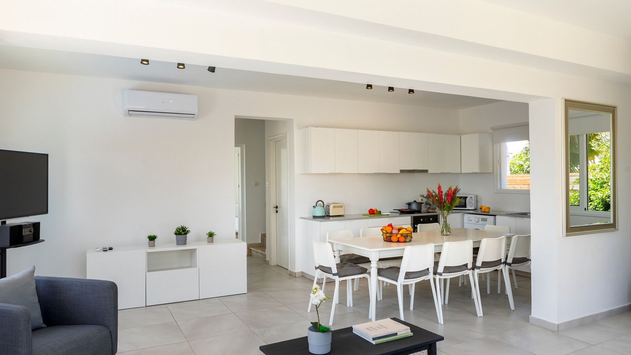 Photo of Livingroom in Ayia Thekla