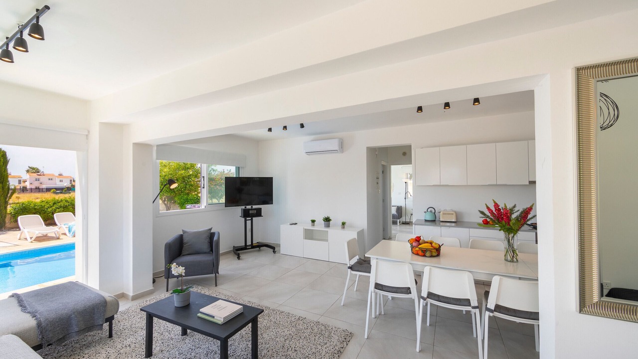 Photo of Livingroom in Ayia Thekla