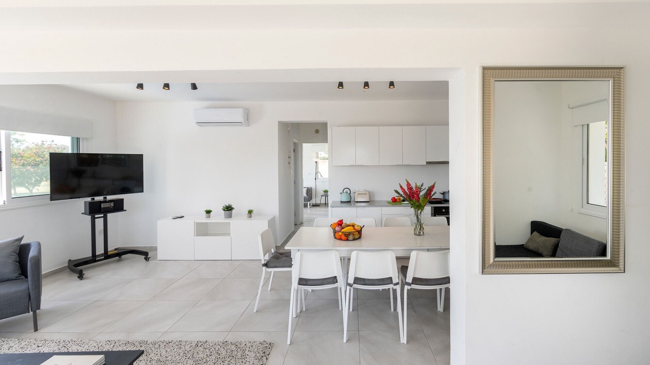 Photo of Livingroom in Ayia Thekla