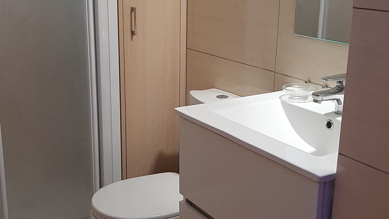 Photo of Bathroom in Meneou