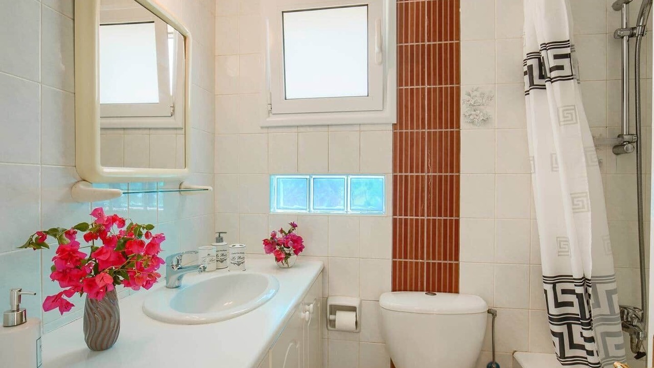 Photo of Bathroom in Kissonerga