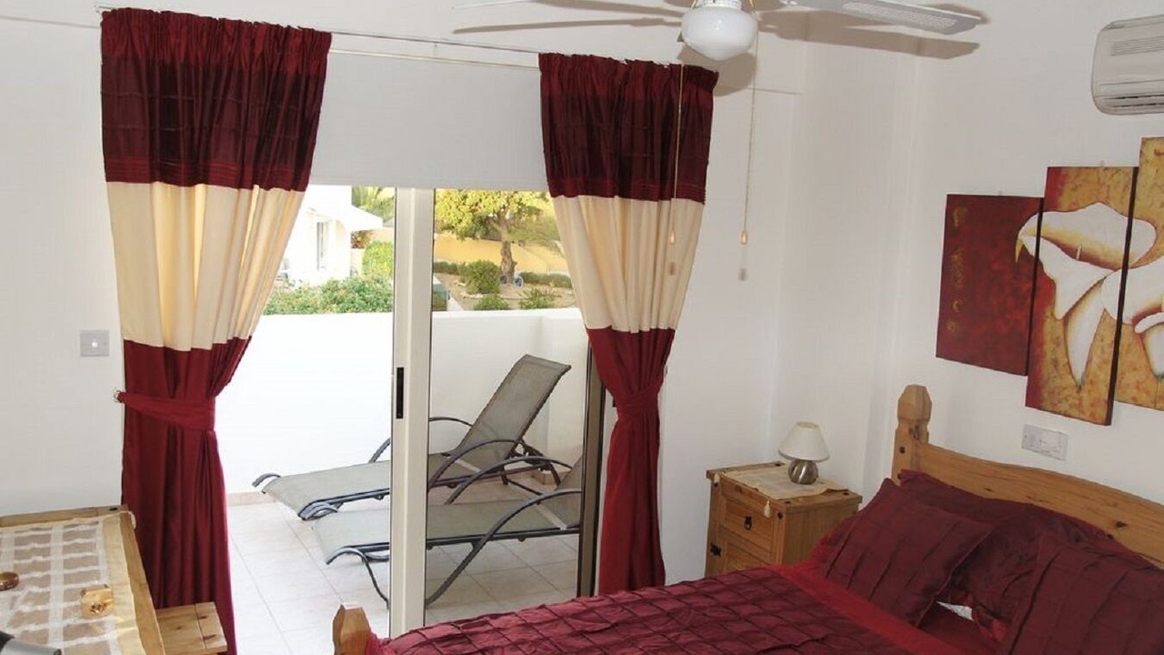 Photo of Bedroom in Peyia Town