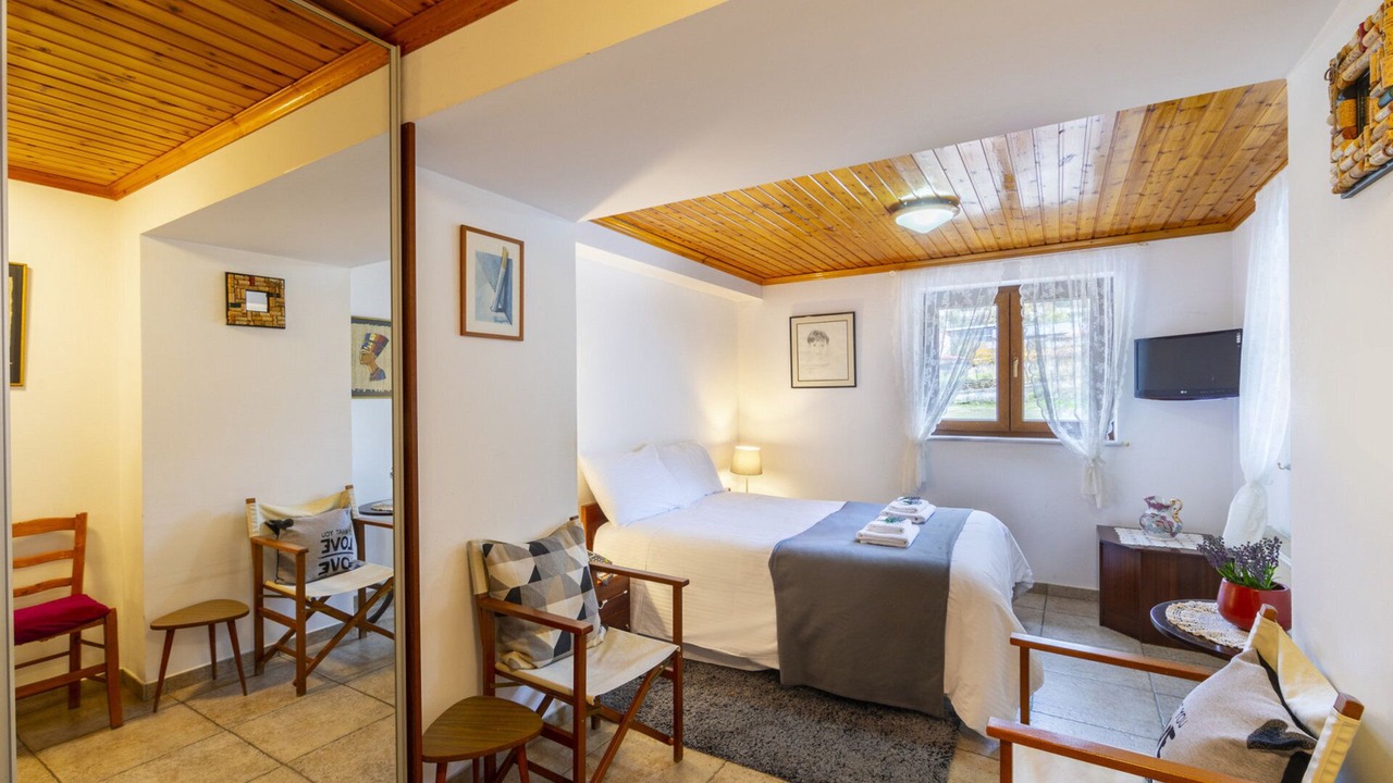 Photo of Bedroom in Kato Amiantos