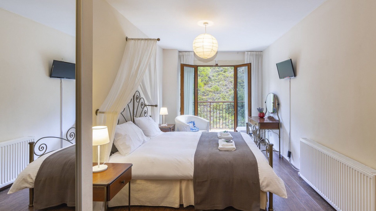 Photo of Bedroom in Kato Amiantos