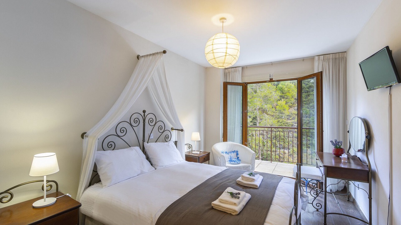 Photo of Bedroom in Kato Amiantos