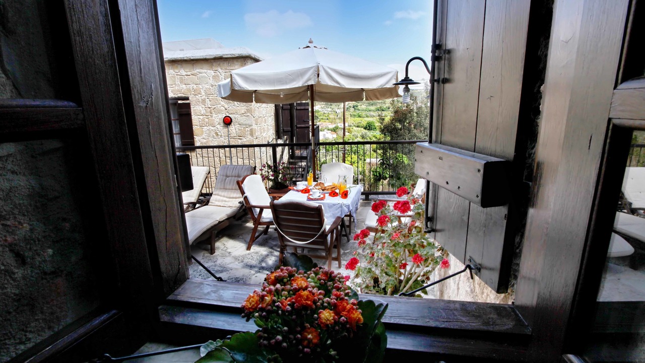 Photo of Patio Balcony in Goudi