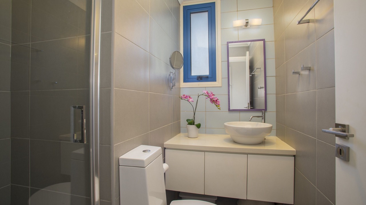 Photo of Bathroom in Cape Greko